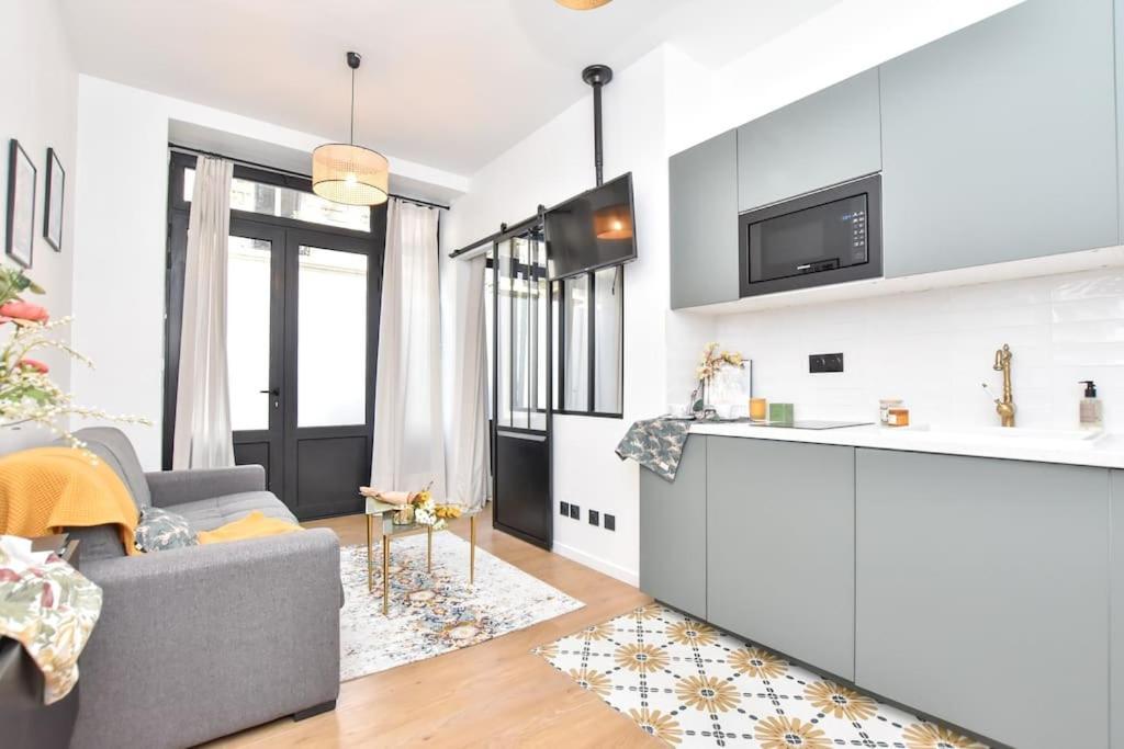 Charming Flat In Montmartre - Imhost Apartment *