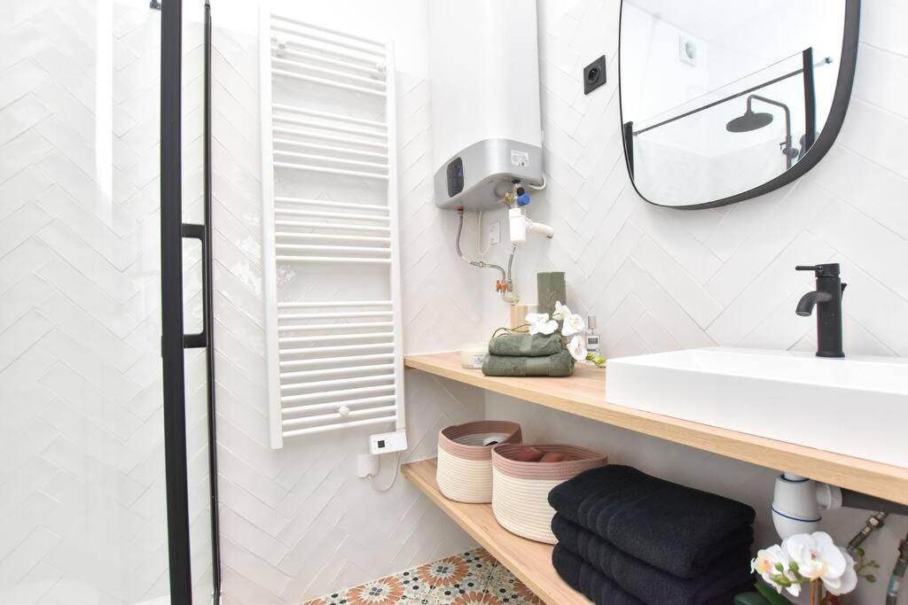 Apartment Charming Flat In Montmartre - Imhost Paris