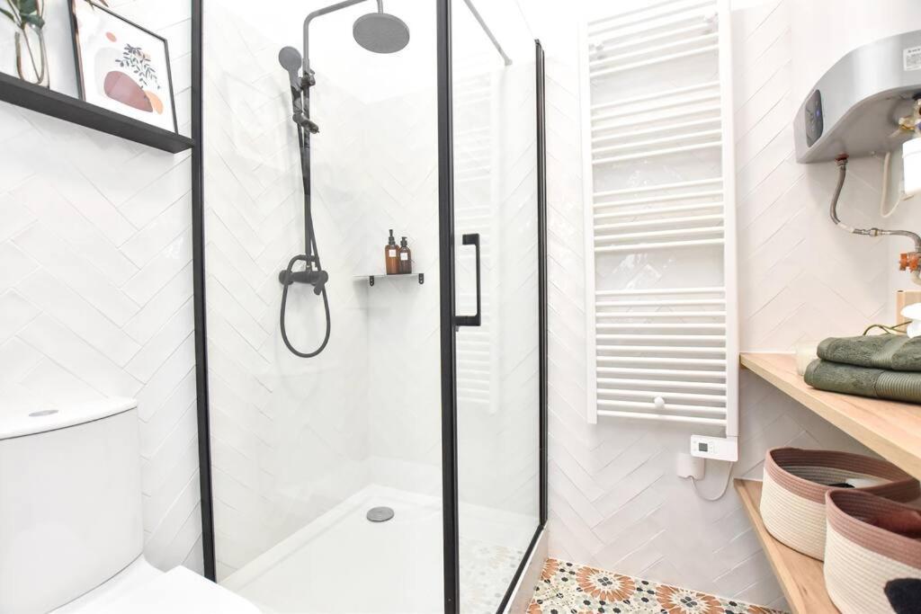 Charming Flat In Montmartre - Imhost Paris