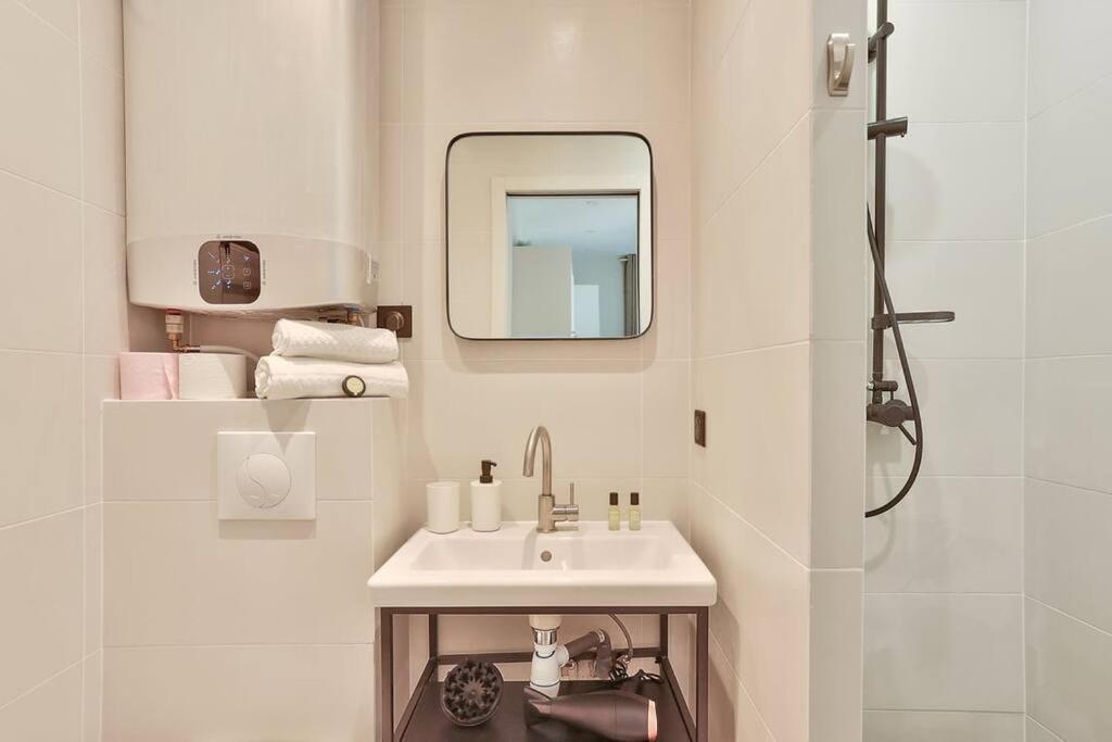Appartement Cozy And Practical In 10th Arr - Paris