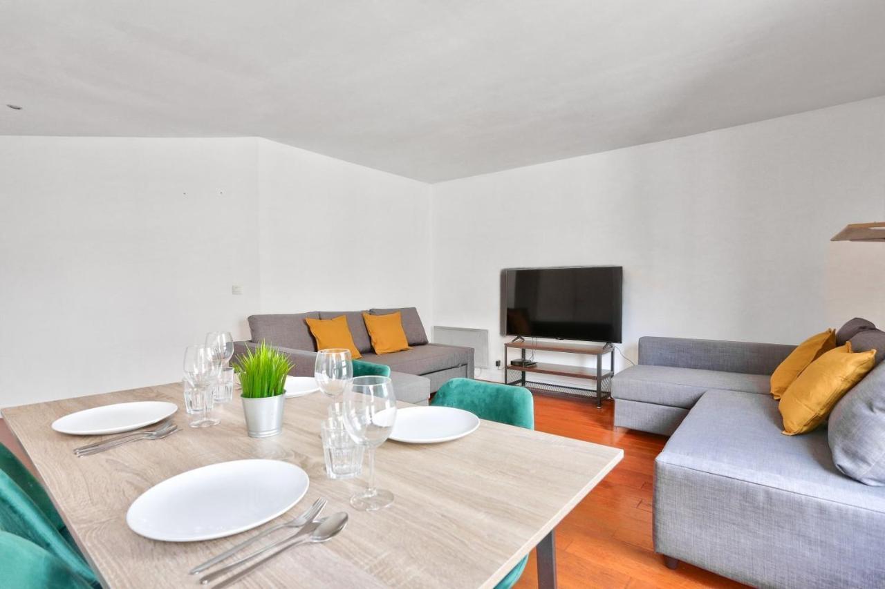 Quartier Republique Apartment *