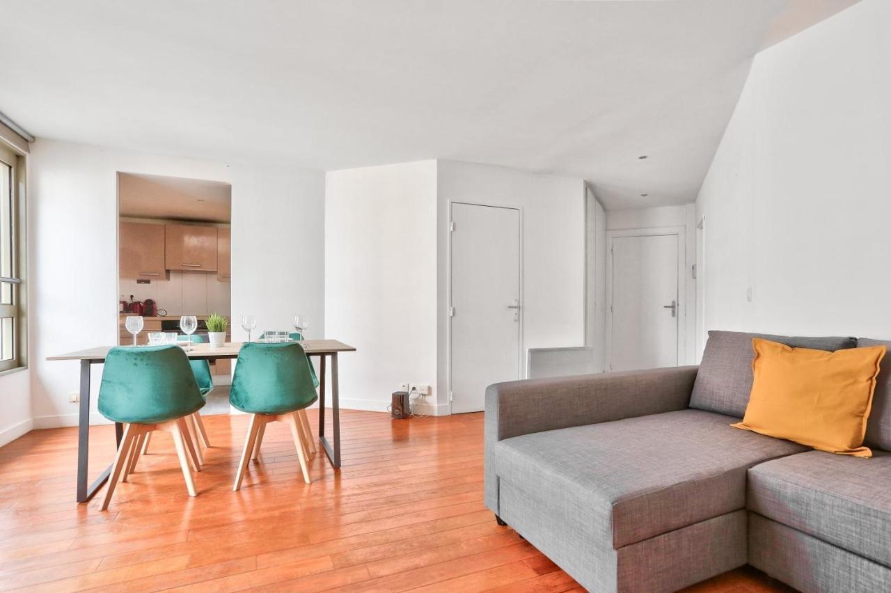 Quartier Republique Apartment *