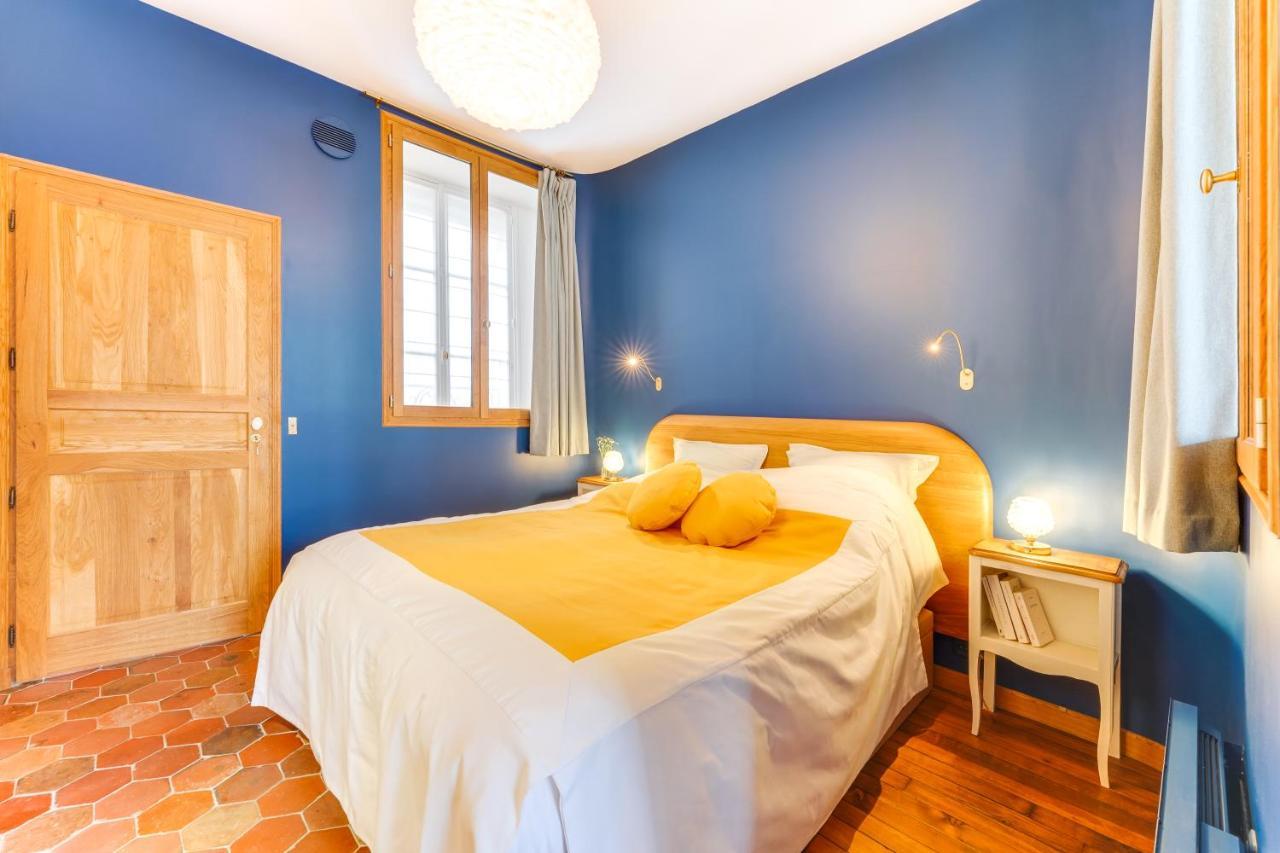 Les Halles, Center Of Apartment