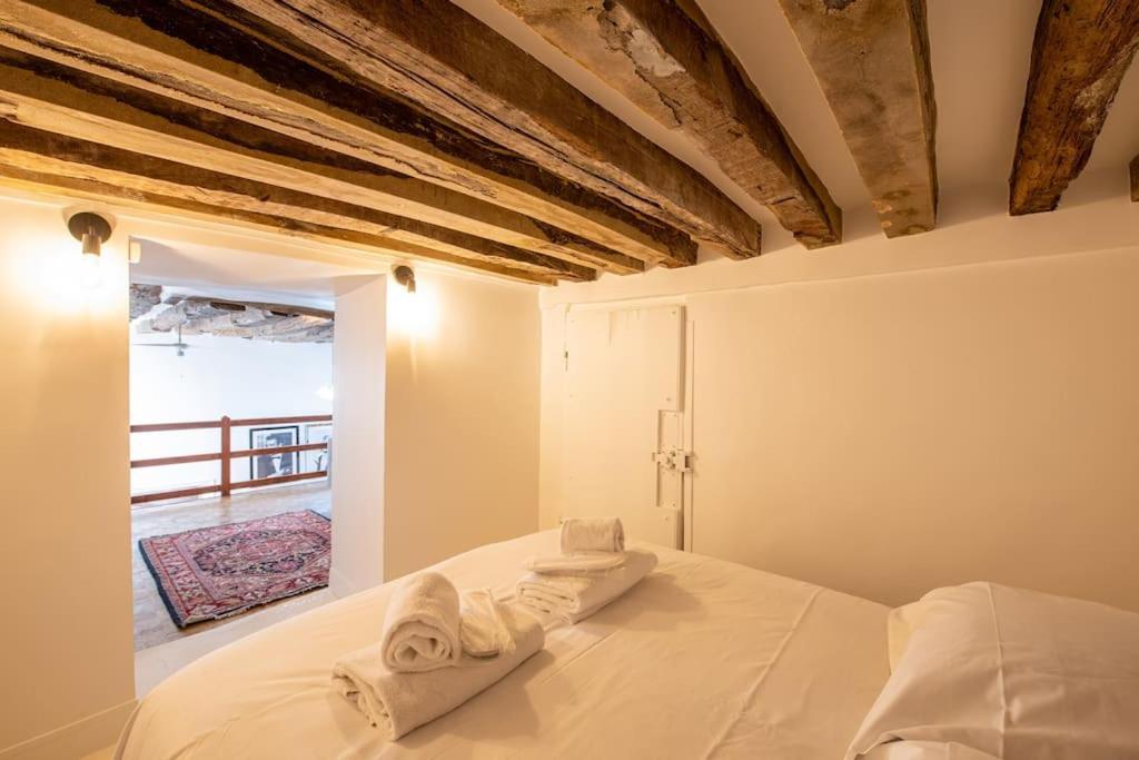 Halles - Luxury In The Heart Of Paris