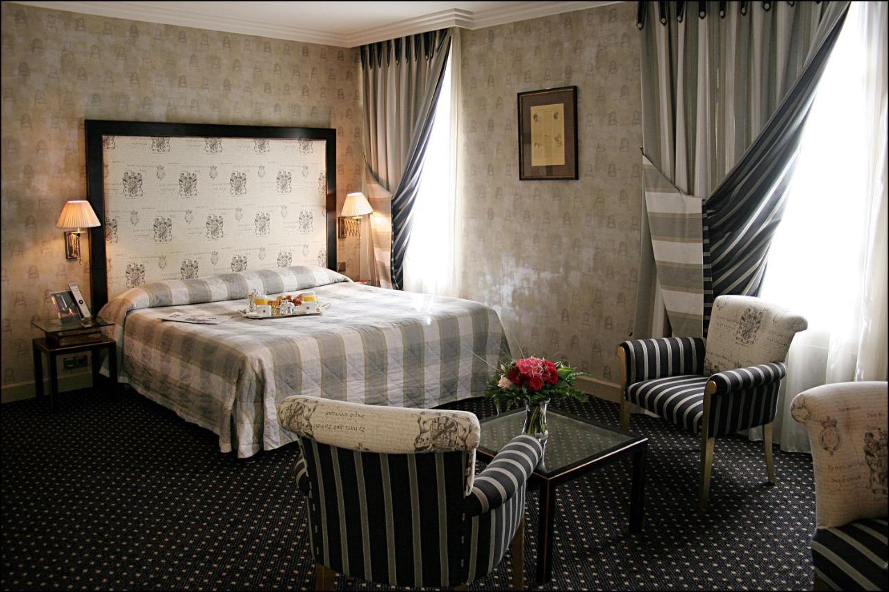 Lutece Port Royal Hotel 4*