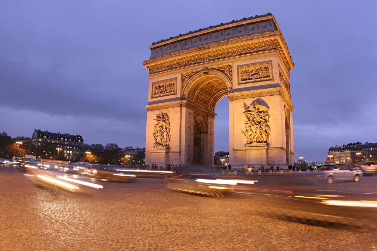 Hotel Balmoral Champs Elysees Paris