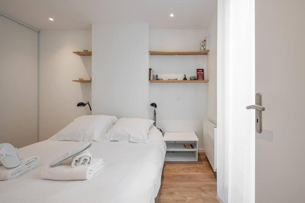 Apartment 49 Rochechouart - Cozy Near Montmartre