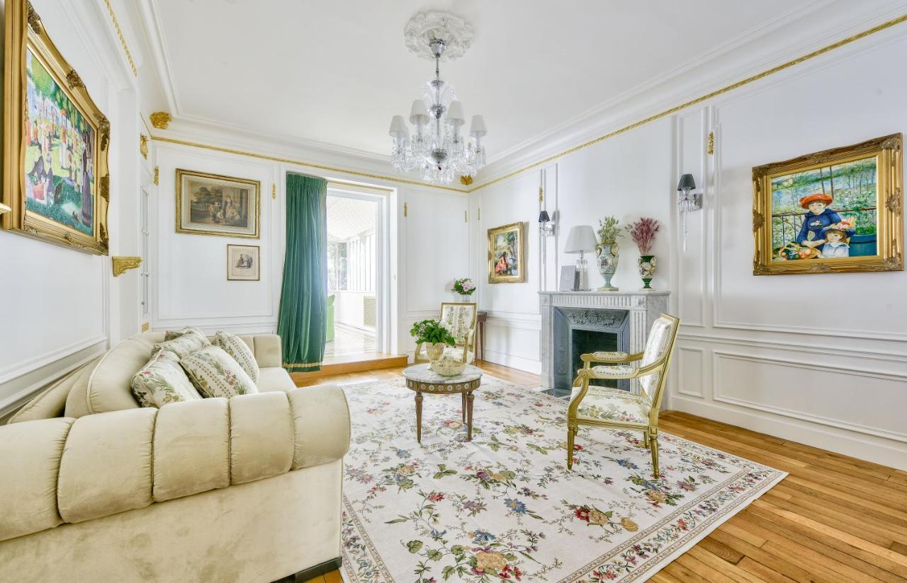 Villa Luxury House In