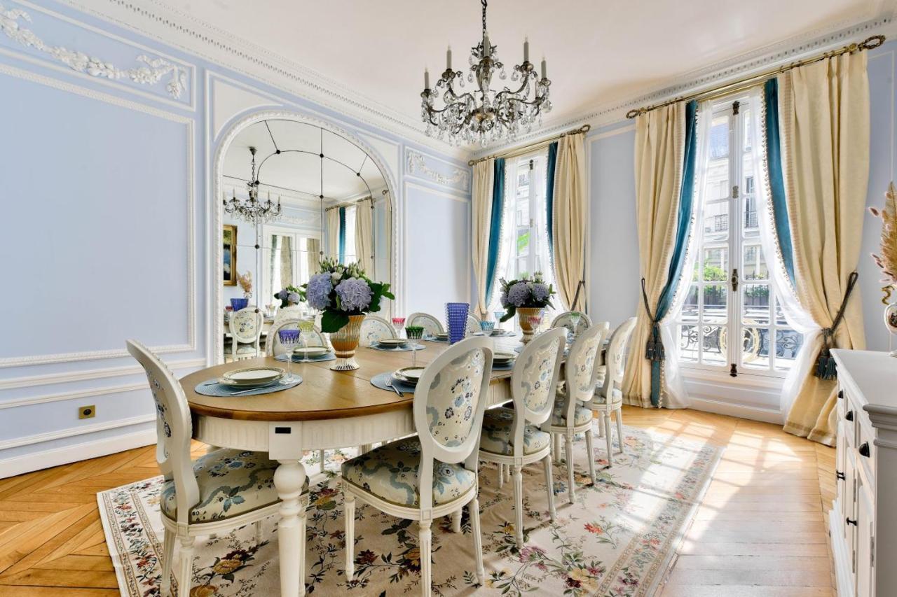Luxury House In Paris