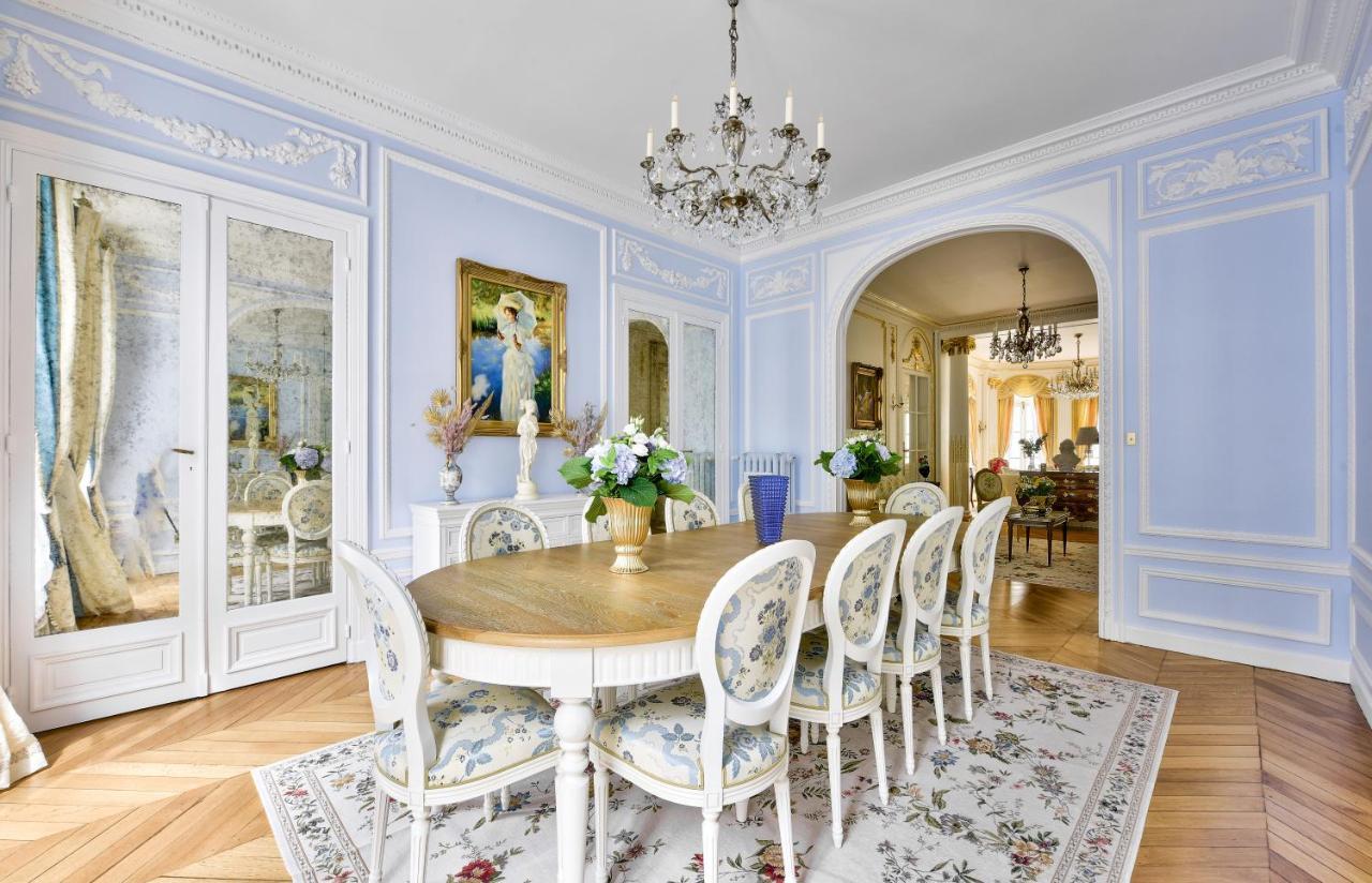 Luxury House In *