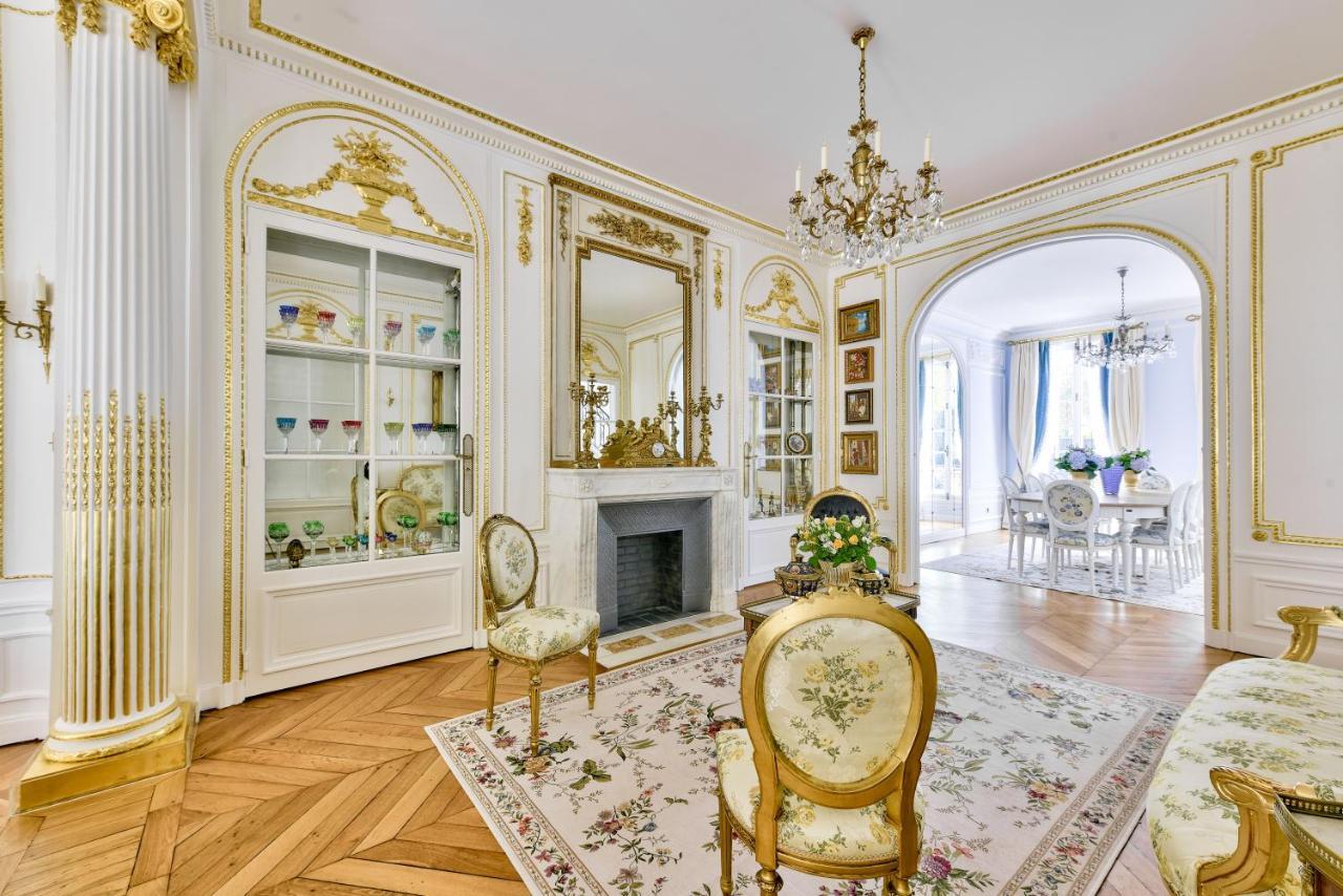 Luxury House In Paris