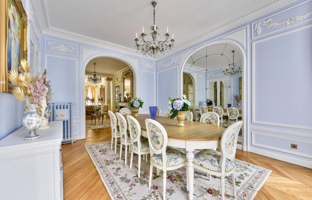 Luxury House In *