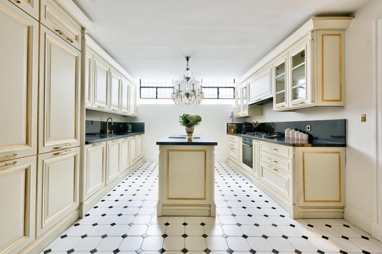 Villa Luxury House In