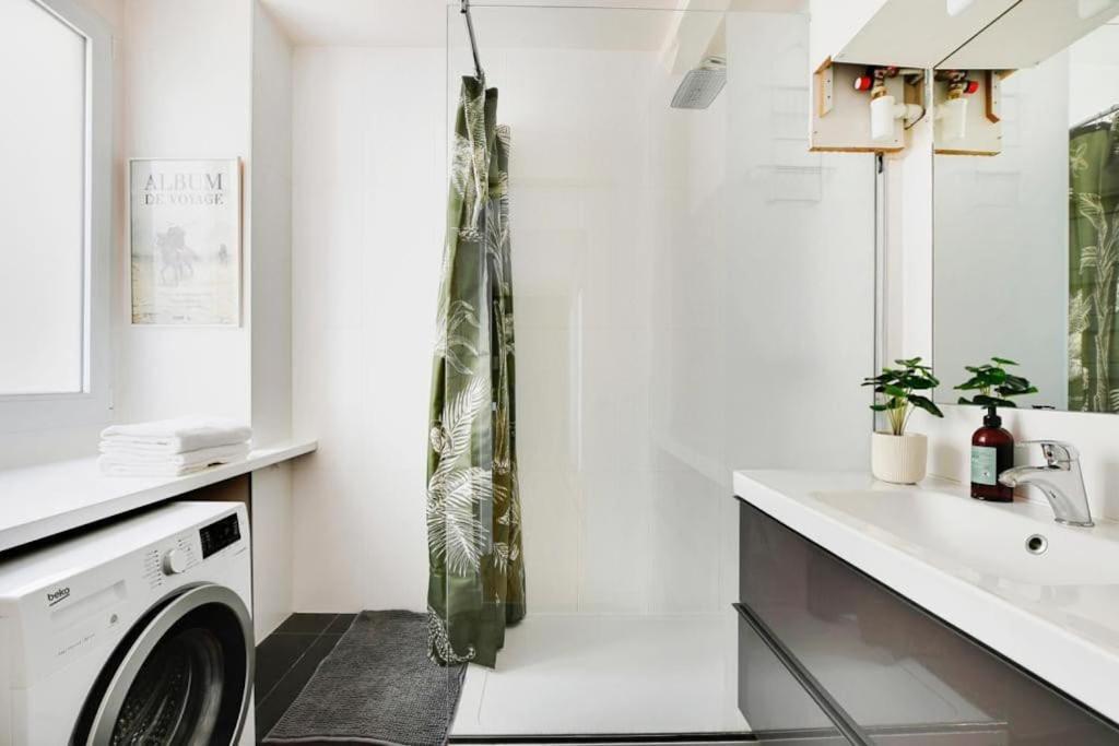 Elegant Parisian Flat - Monceau * Paris
