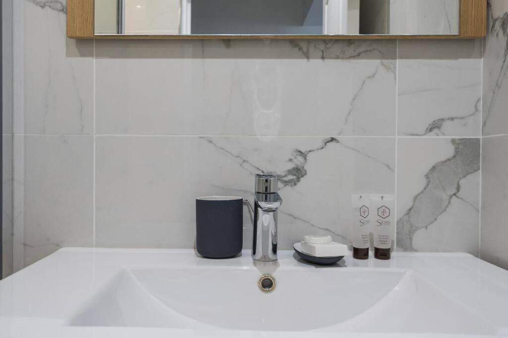 Grand Boulevard 12 : Cosy 1br- 4p Apartment Paris