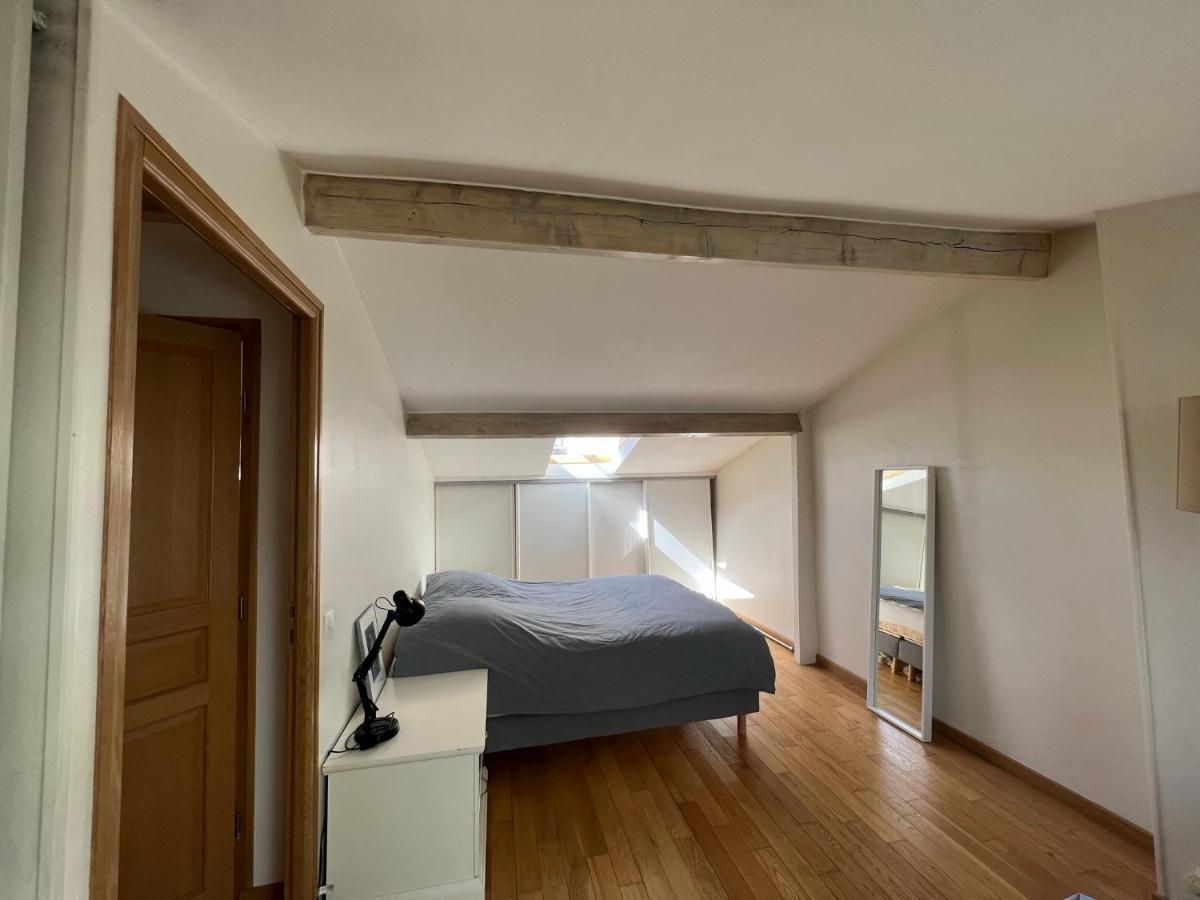 Duplex In Montmartre 4-5 Personnes Apartment