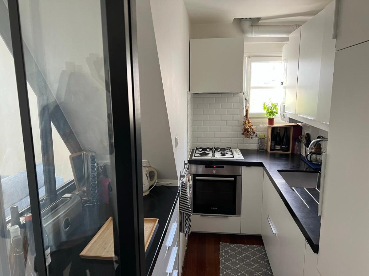 Duplex In Montmartre 4-5 Personnes Apartment Paris