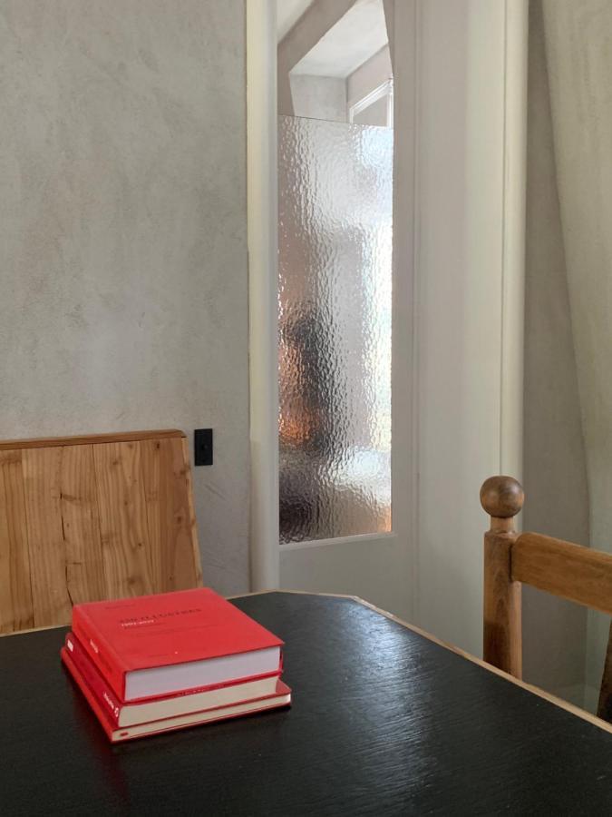 Apartment Famous Parisian Designer's Pied-a-terre In Le Marais Paris