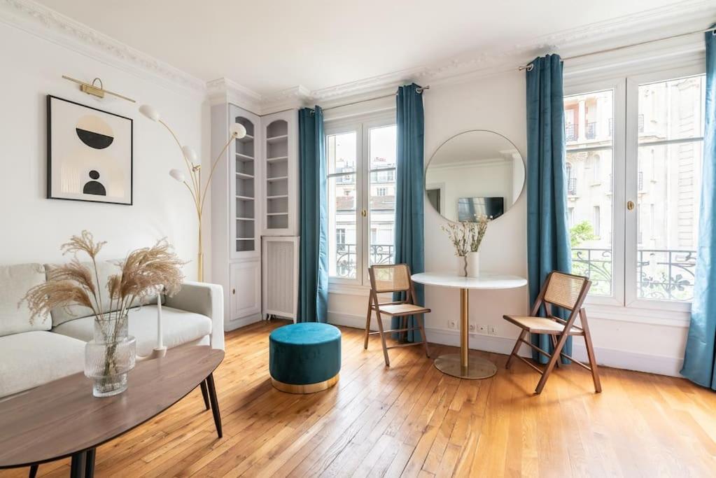 Appartement Proche Gare Montparnasse - Convention - Ii