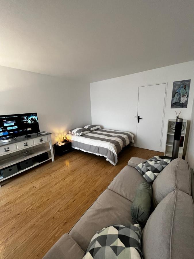 Tour Eiffel-montparnasse Joli Studio * Paris