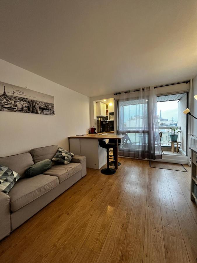 Tour Eiffel-montparnasse Joli Studio Appartement