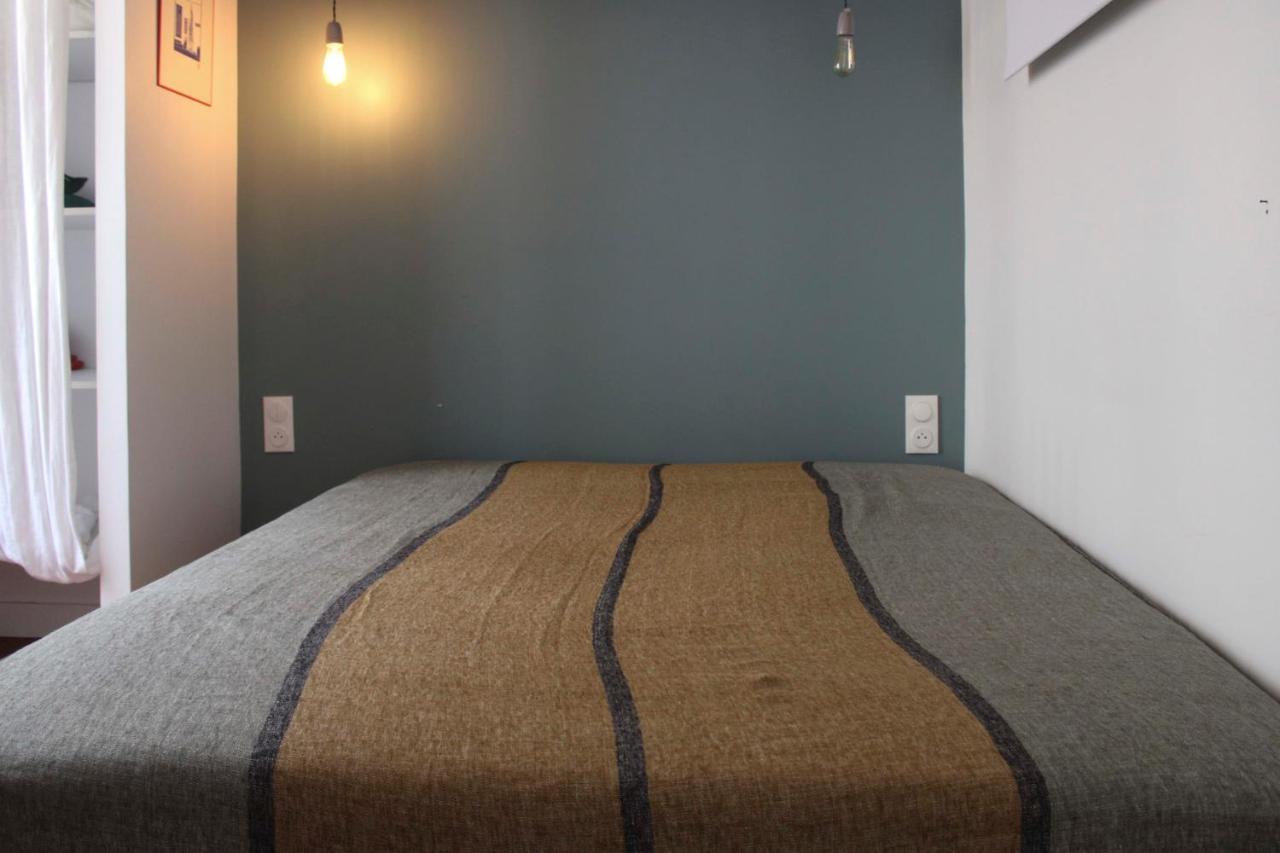Atypical Cocoon At The Foot Of Montmartre Apartment *