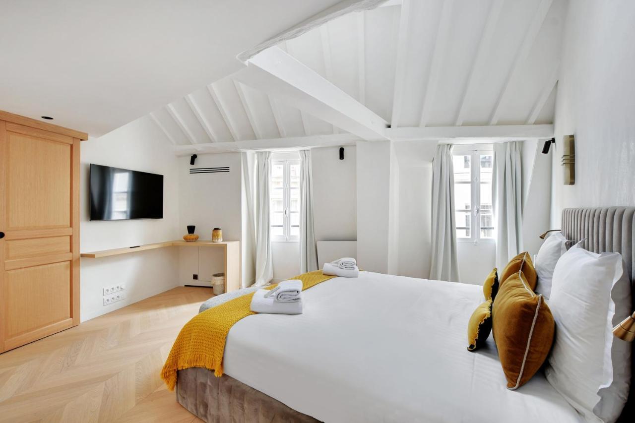 Pick A Flat's In Saint-germain-des-pres - Rue De Seine Apartment