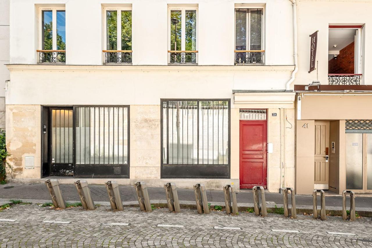 1 Bedroomed Repos Apartment *