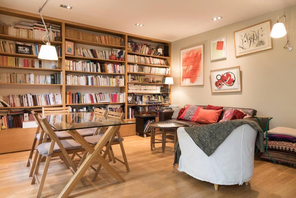 Hébergement de vacances Town House, With Garden And Parking *