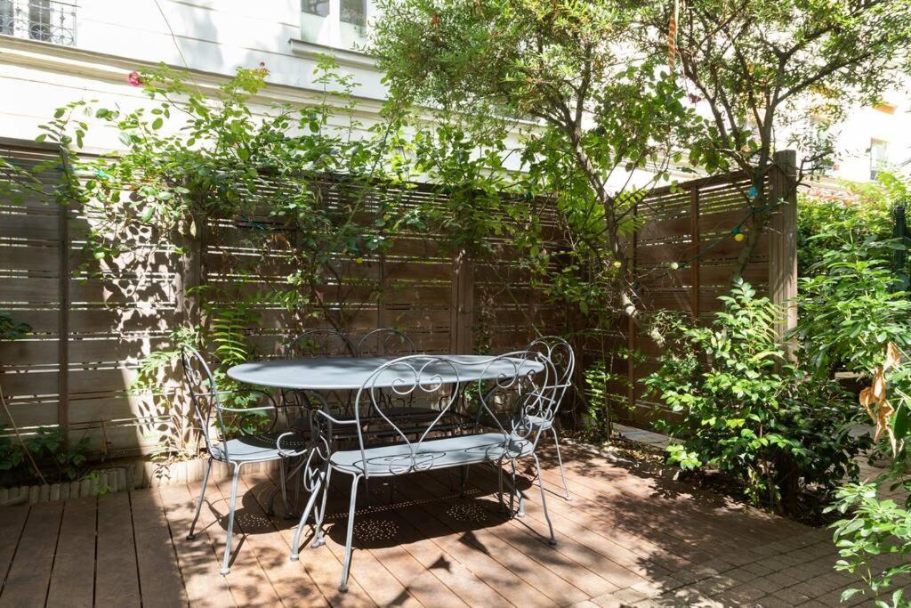 Hébergement de vacances Town House, With Garden And Parking *