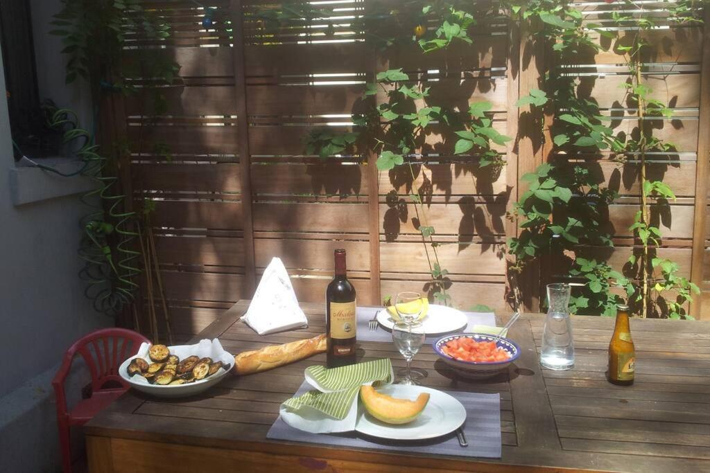 Town House, With Garden And Parking Hébergement de vacances Paris