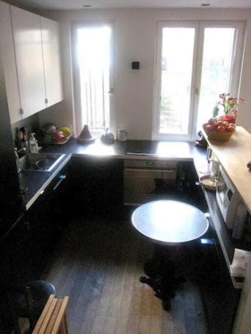 Hébergement de vacances Town House, With Garden And Parking