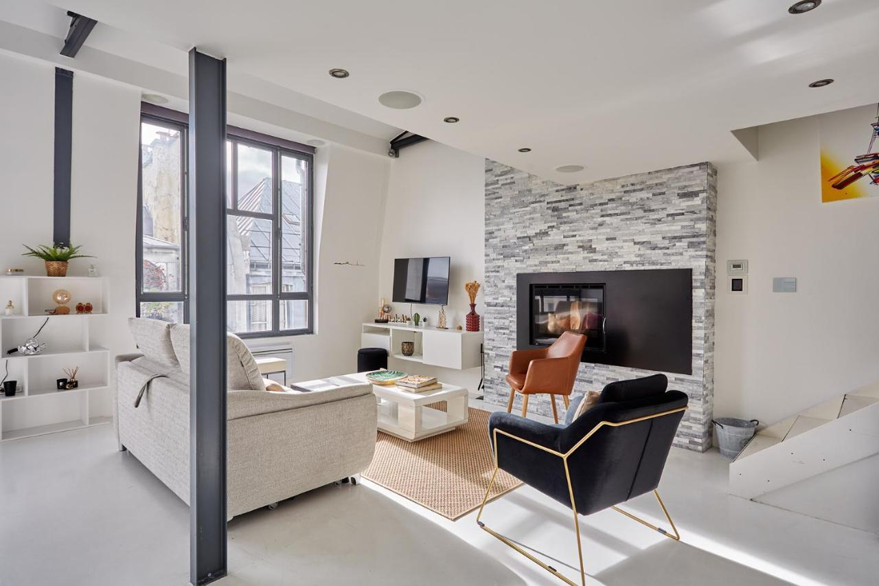 Apartment Duplex Center Of By Prestige *