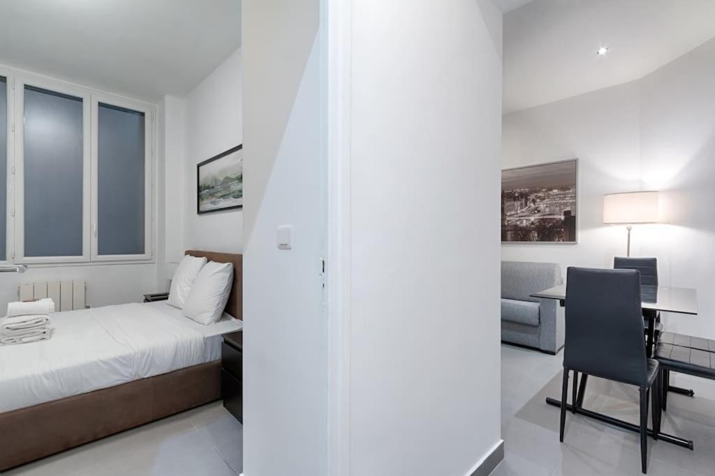 Batignolles Lemercier Cosy 4p-1br * Paris