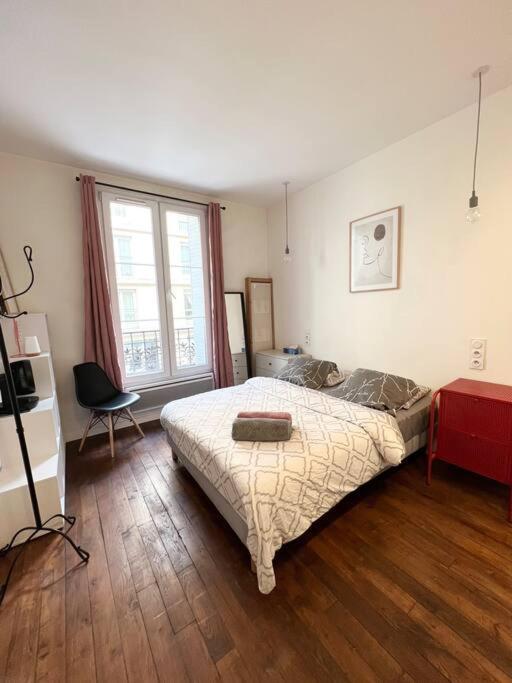 15 : 2 Pieces Apartment Paris
