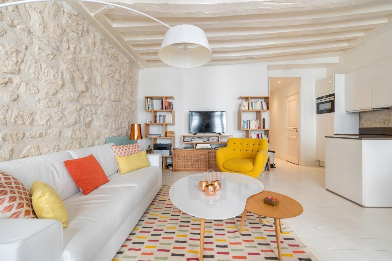 Santorini Apartment Paris
