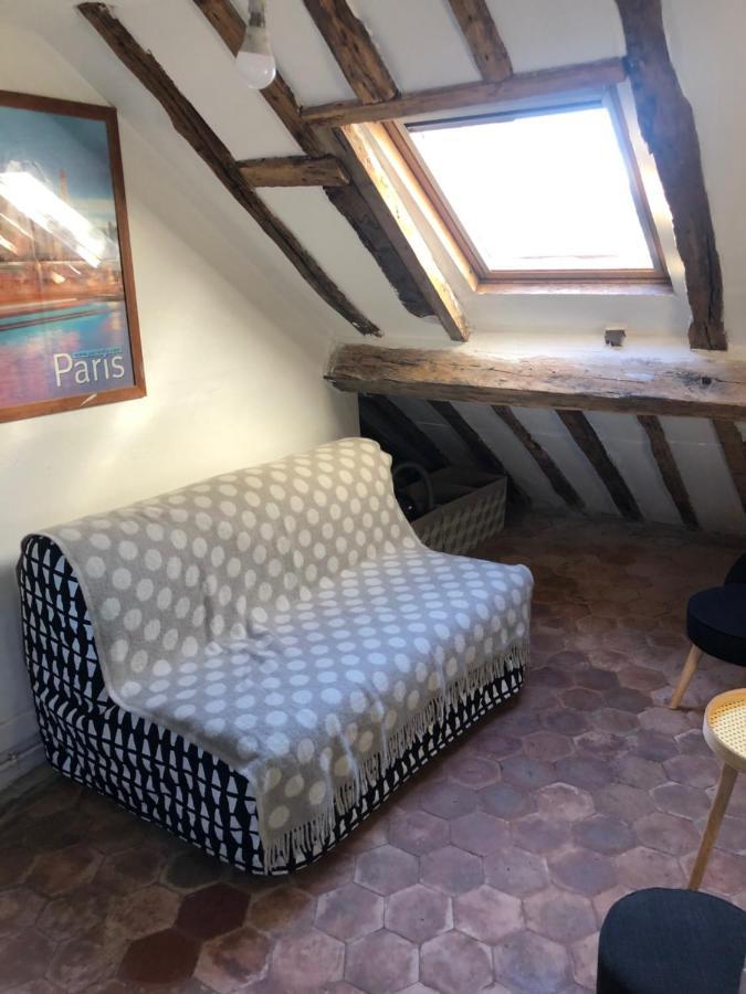 Sous Les Toits De Grands Boulevards Apartment Paris