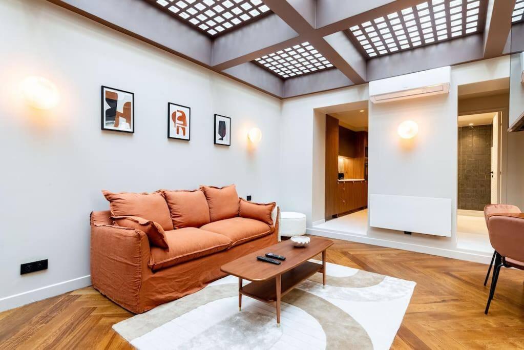 Apartment Loft Unique - Opera / Palais Royal - 2 *