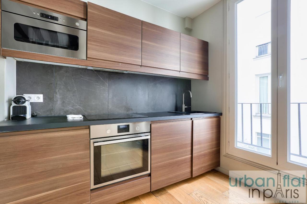 Urban Flat 70 - Authentic 3bdr Parisian Flat *
