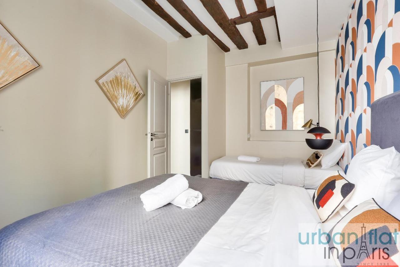 Urban Flat 70 - Authentic 3bdr Parisian Flat Apartment *