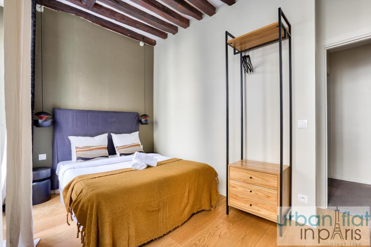 Urban Flat 70 - Authentic 3bdr Parisian Flat Apartment