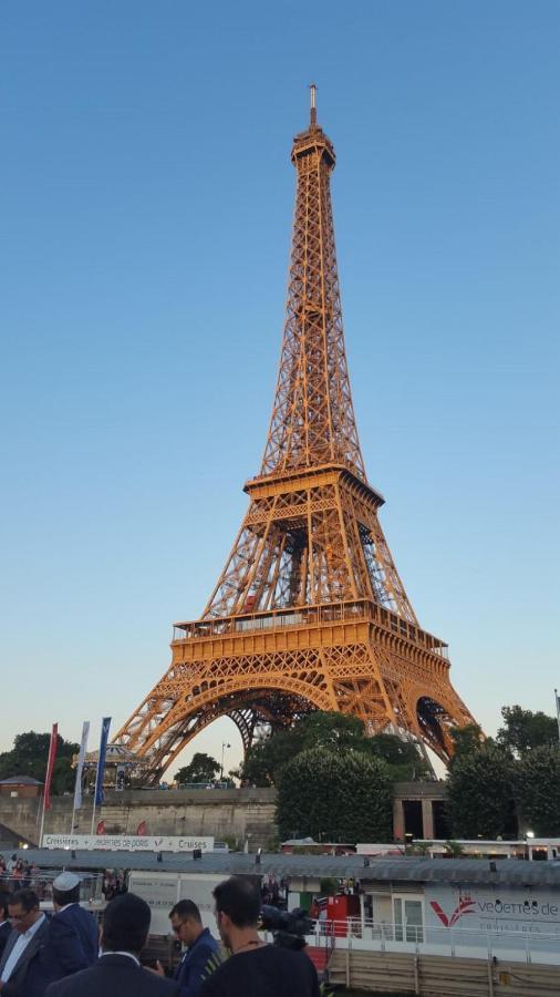 Urban Flat 70 - Authentic 3bdr Parisian Flat Apartment *
