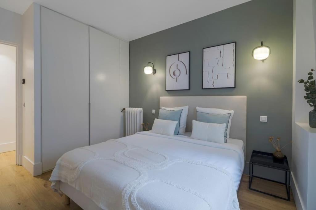 Apartment Amazingapartment #gallerieslafayette #madeleine#ac
