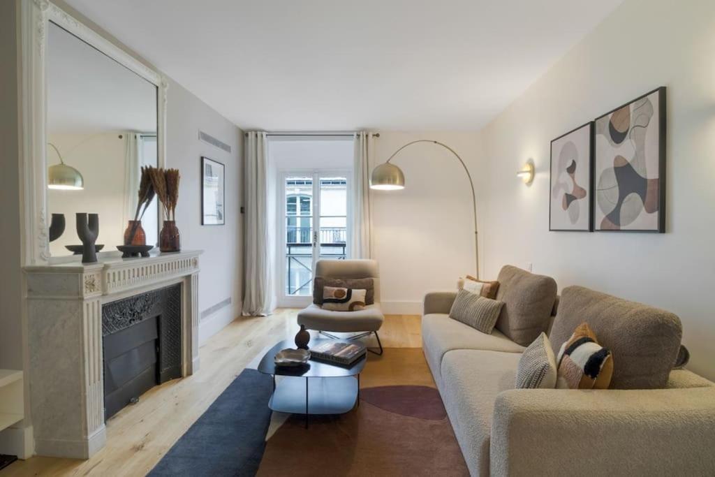 Apartment Amazingapartment #gallerieslafayette #madeleine#ac