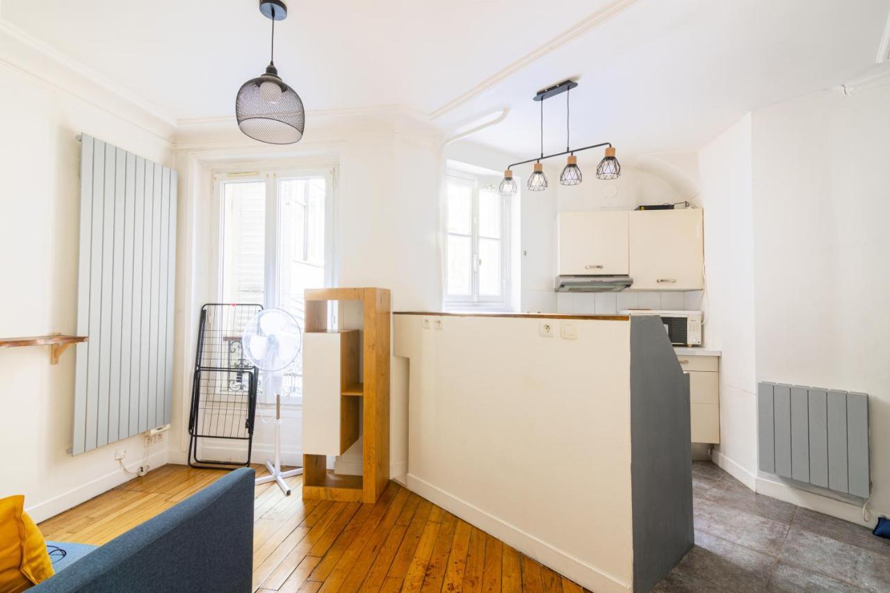 Studio Republique Jemmapes Free Netflix Apartment *