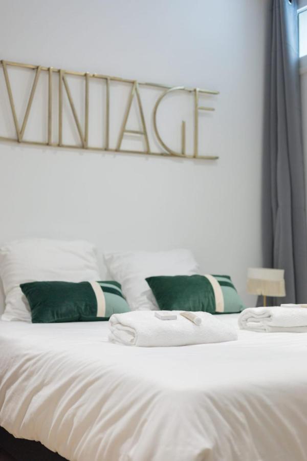 - Buttes Chaumont Botzaris Appartement Paris