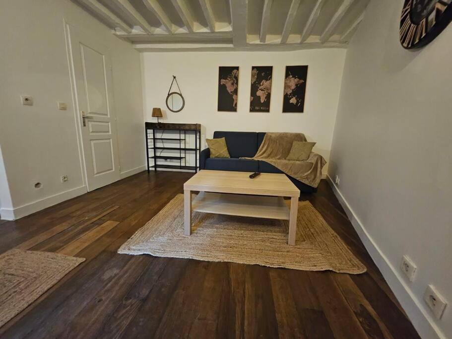 Cosy Centre