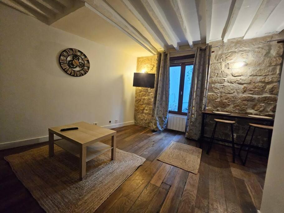 Cosy Centre *