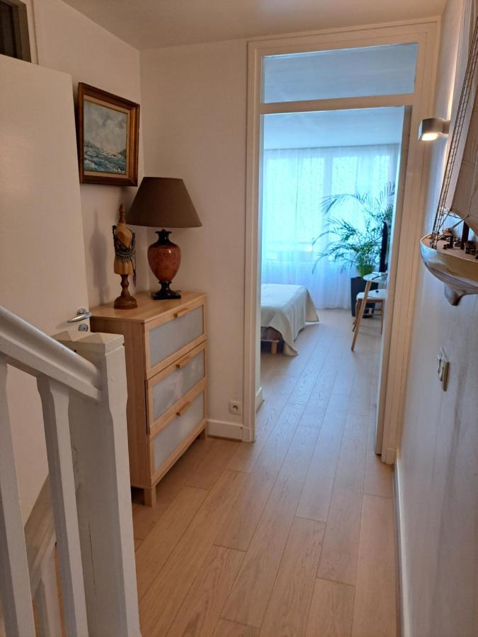 Guest In Loft House In Nation Bed & Breakfast Paris