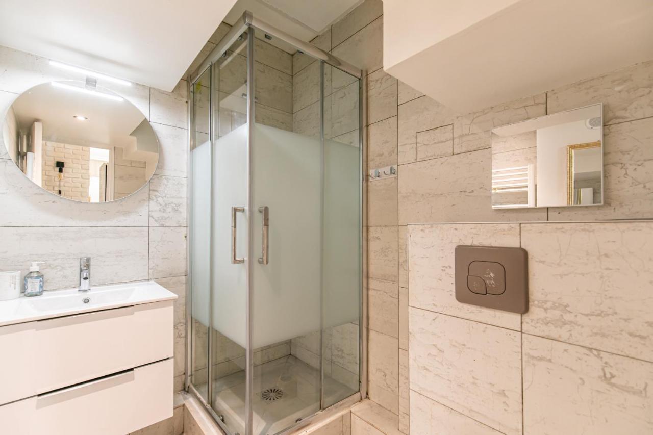 Appartement Mba Splendide - Reaumur - Centre *